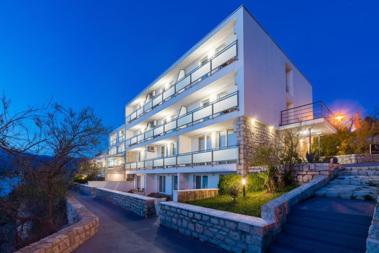 Hotel Rooms Roccia Novigrad  Exteriör bild
