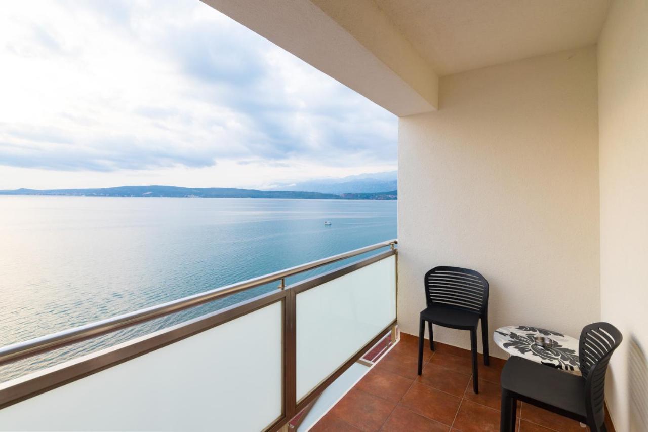 Hotel Rooms Roccia Novigrad  Exteriör bild