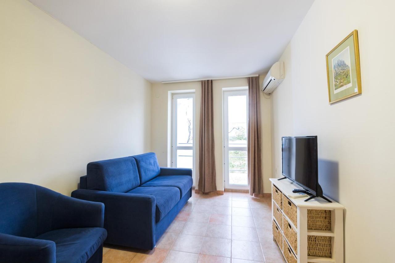 Hotel Rooms Roccia Novigrad  Exteriör bild