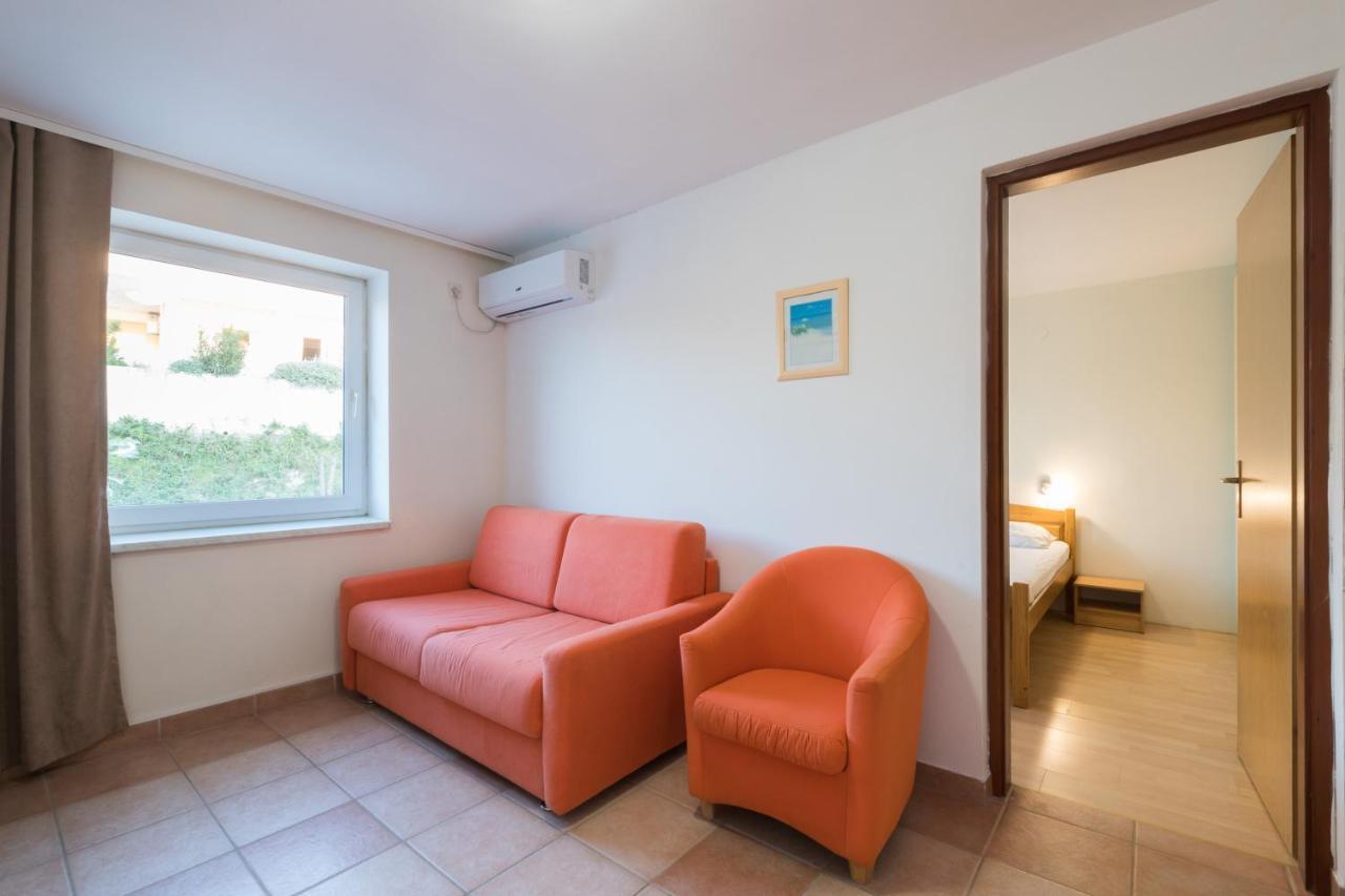 Hotel Rooms Roccia Novigrad  Exteriör bild